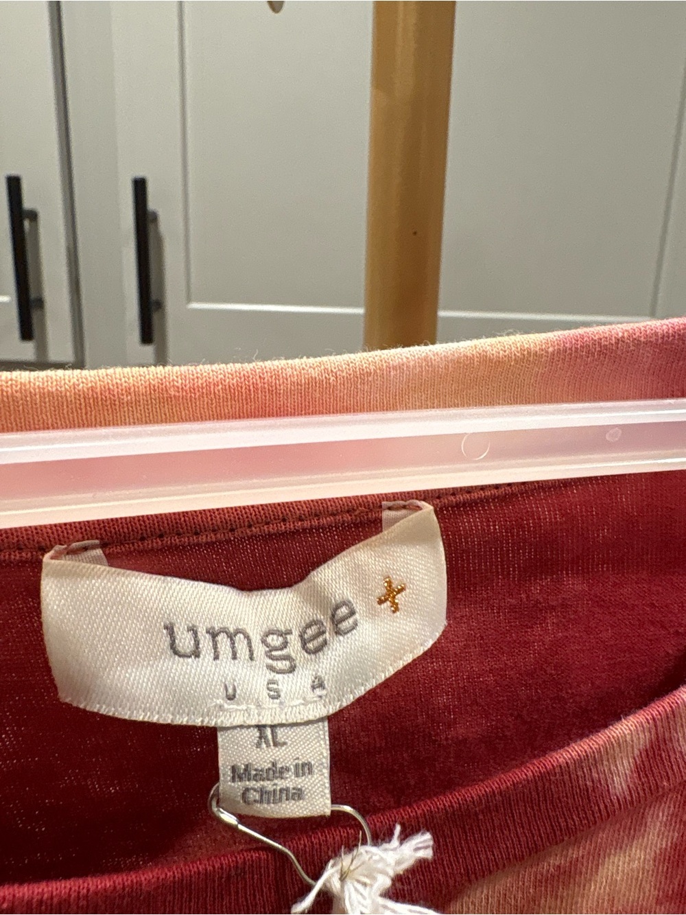 Umgee Women's Red Tie-Dye Scoop Neck Top XL - Picture 3 of 3